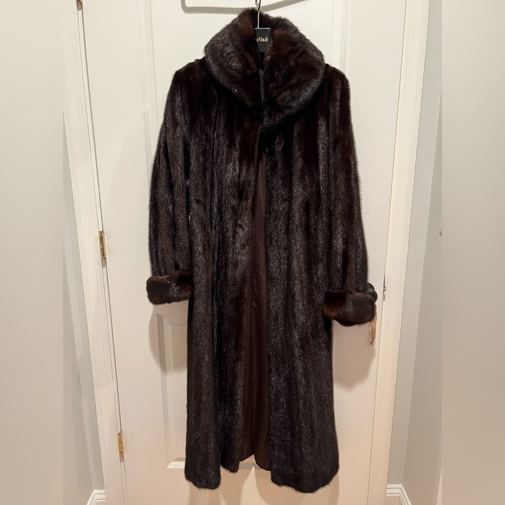 Macy’s The Fur Vault Genuine Mink Fur Coat NWT Size 8/28